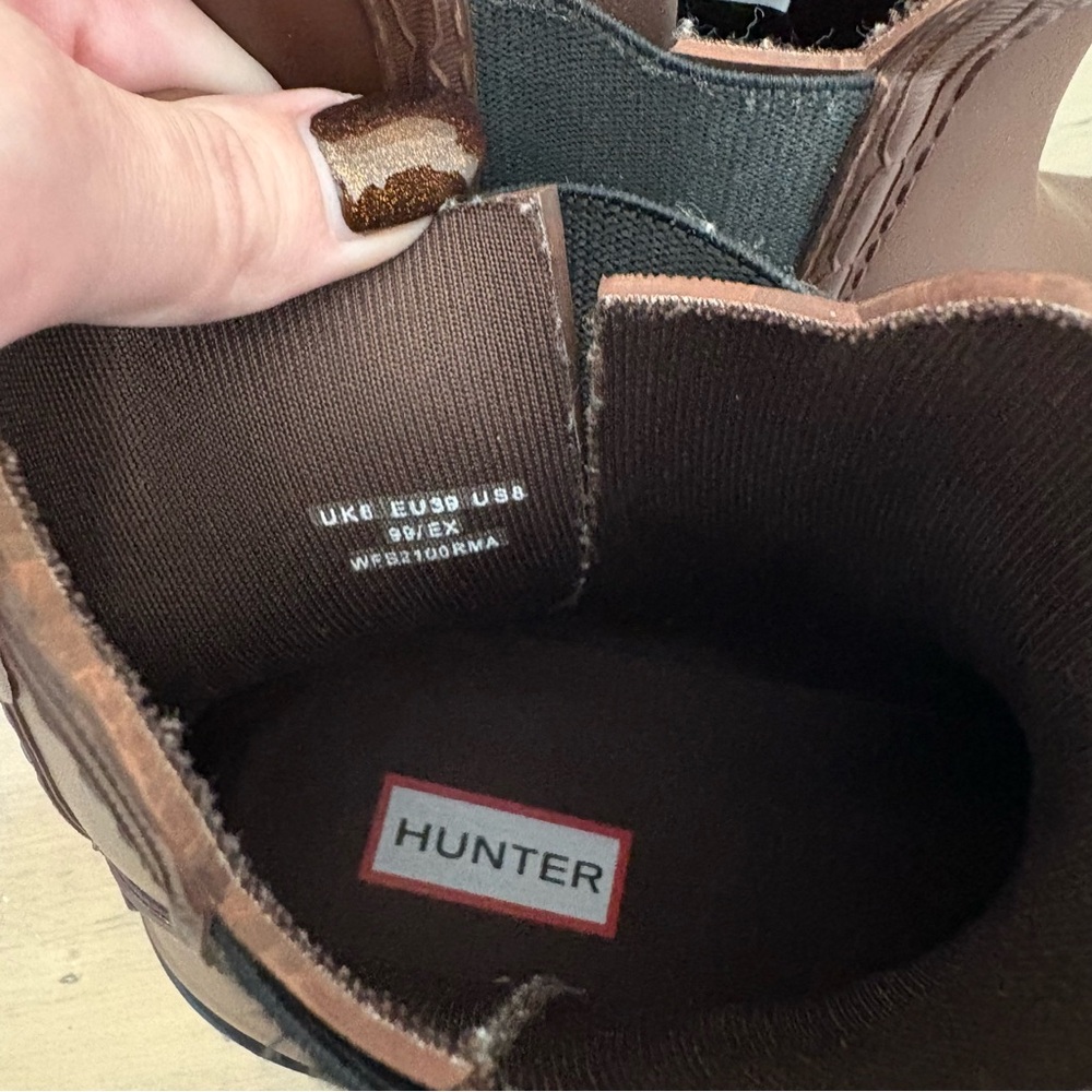 Hunter Brown Winter & Rain Boots - Picture 6 of 10
